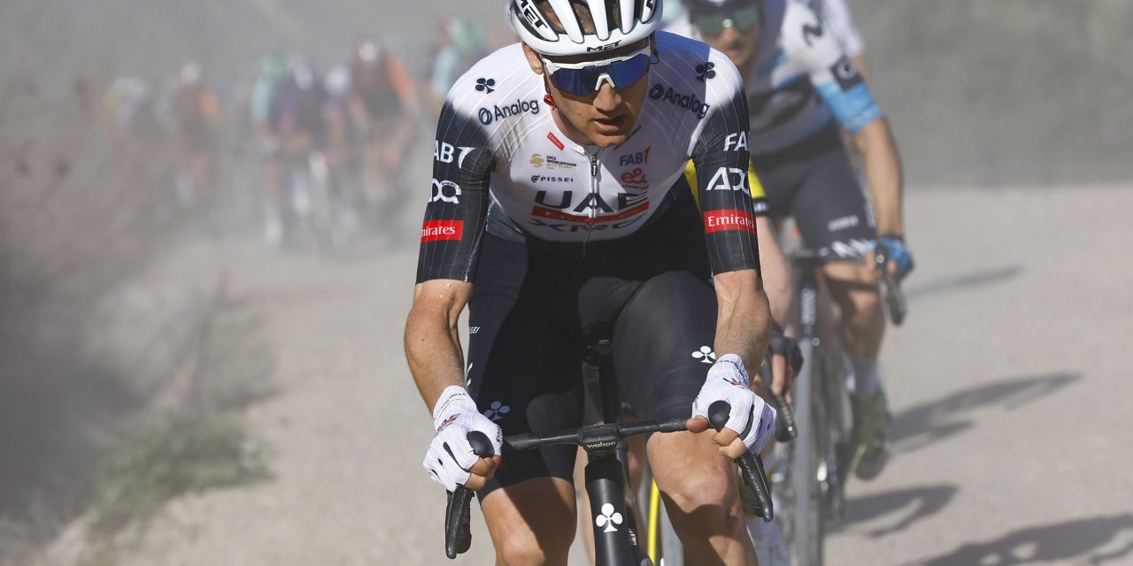 Todos contra Pidcock y Wellens en el Mar de Olivos