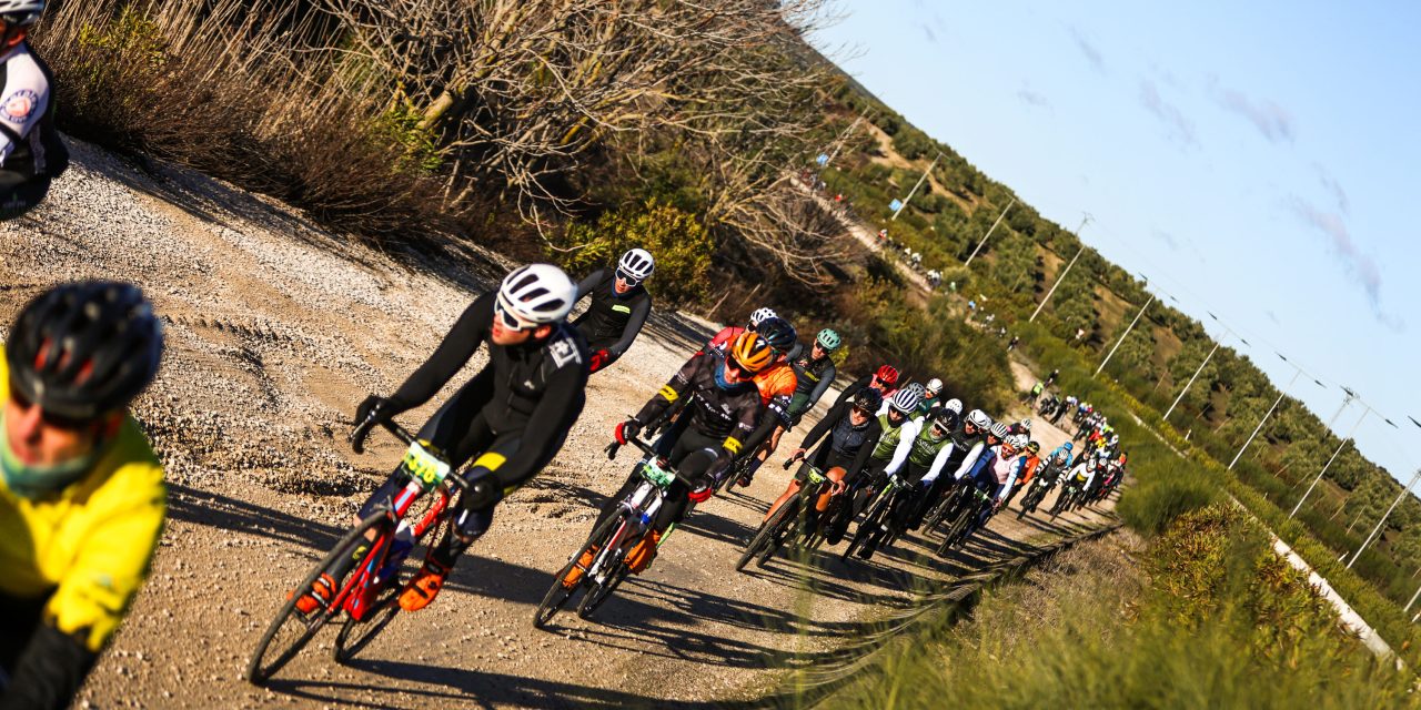 El sol no falta a su cita con el ciclismo en Jaén
